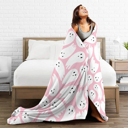 PDDCWAY Pink Halloween Blanket 40"x50" Cartoon Ghost Fleece Throw Blanket for Bed Sofa Couch Kids Kawaii Cute Plush Blanket Pink Fuzzy Blankets Bedroom Flannal Blankets