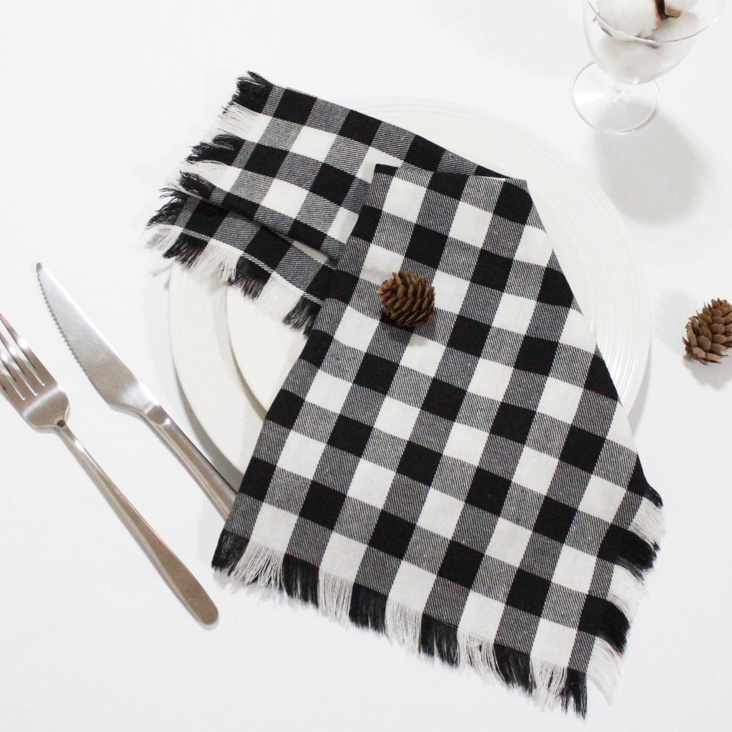 Black Buffalo Checkered Cloth Napkins, Set of 6, 18x18 inch Farmhouse Gingham Napkins with Fringe, Reusable Cotton Napkins for Dinner Parties, Thanksgiving, Halloween & Christmas Decor