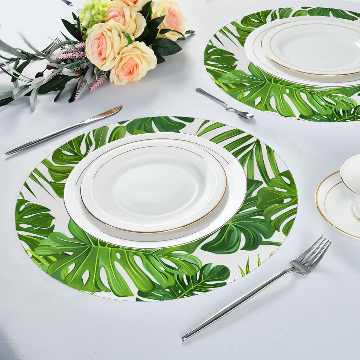 Round Placemat Set of 4 for Dining Table Summer Tropical Plant Palm Tree Monstera Leaves Place Mat Heat Resistant Kitchen Table Mat for Party Home Decor Everyday Use Washable