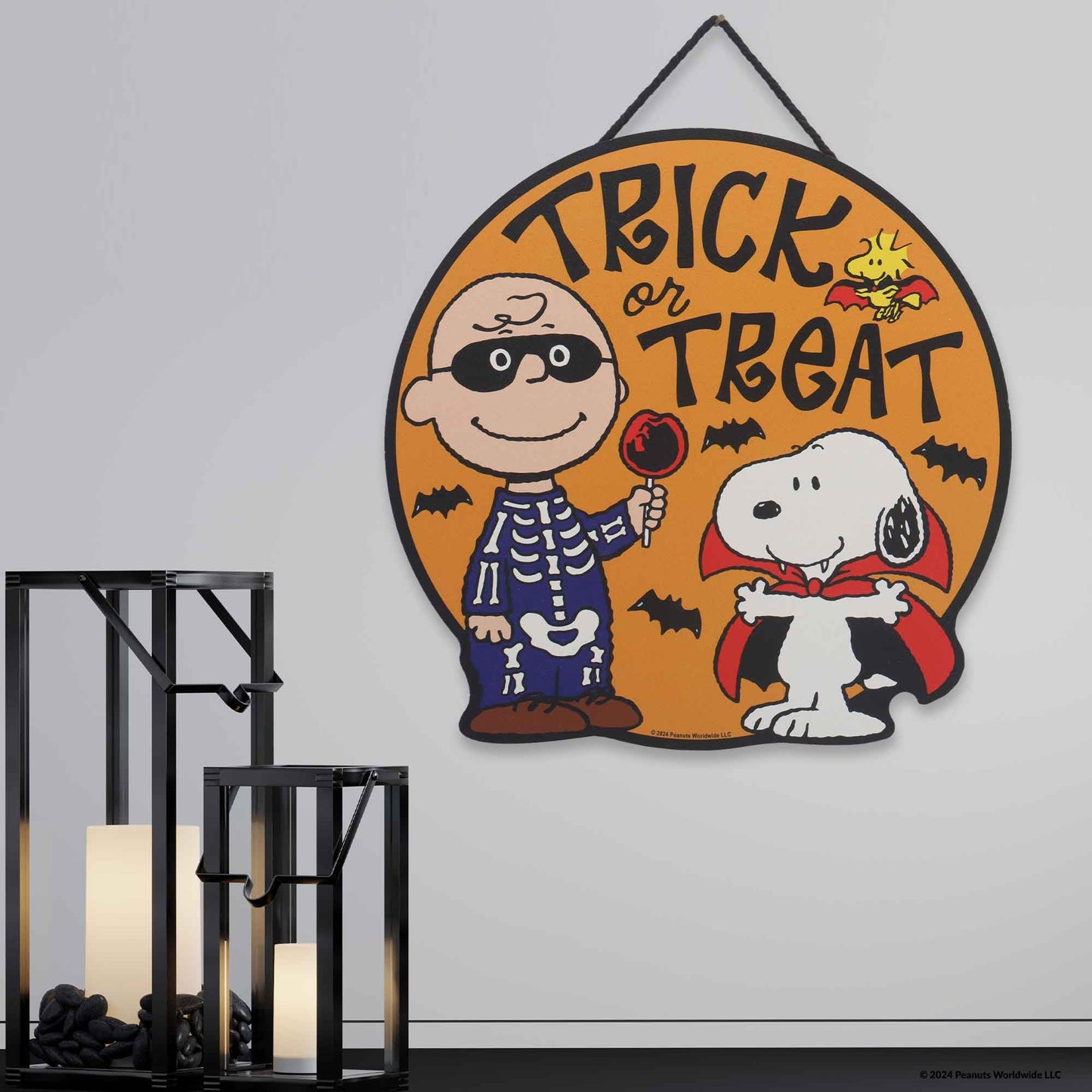 Peanuts Charlie Brown and Snoopy Trick or Treat Hanging Wood Wall Decor - Fun Snoopy Halloween Sign for Home Decorating