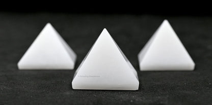 Amazing Gemstone White Agate Snow Quartz Pyramid Crystal Healing Stones - 1" Great Pyramid Figurine of Natural Stone Pyramid for Meditation, Reiki, Chakra Balancing and Crystal Pyramids Grid