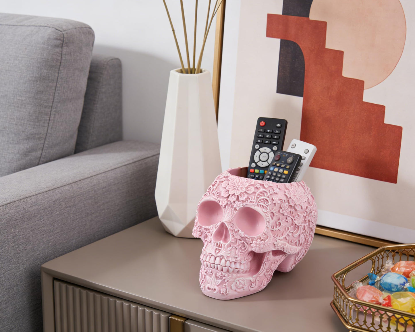 BOIHEGU Skull Bowl Decorative Skull Vase Makeup Brush Pen Holder Organizer Dresser Gothic Table Organizer Decoration, Pink Skull Pot Enthusiasts Gifts