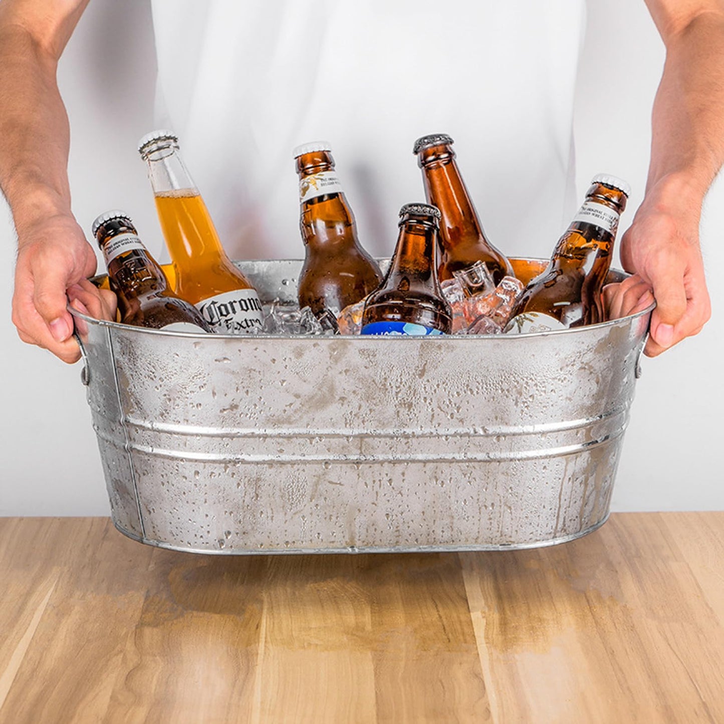 Hyuetrsa 4 Pack 4 Gallon Galvanized Ice Buckets for Parties, Large Metal Beverage Drink Tub Cooler with Leak-Proof Carry Handles, Heavy Duty Drink Tin Bins for Beer, Champagne and Wedding Bar Supplies