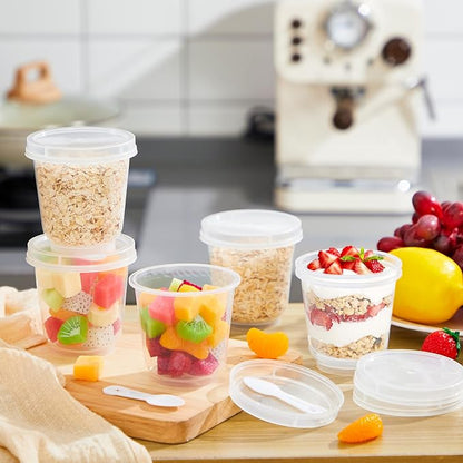 Jingmore 80 Pack 9.5oz Clear Plastic Yogurt Parfait Cups Disposable Overnight Oats Containers with Lids and Spoons Cake Fruit Jars for Food Storage Salad Ice Creams Pudding Snacks (Round Style)