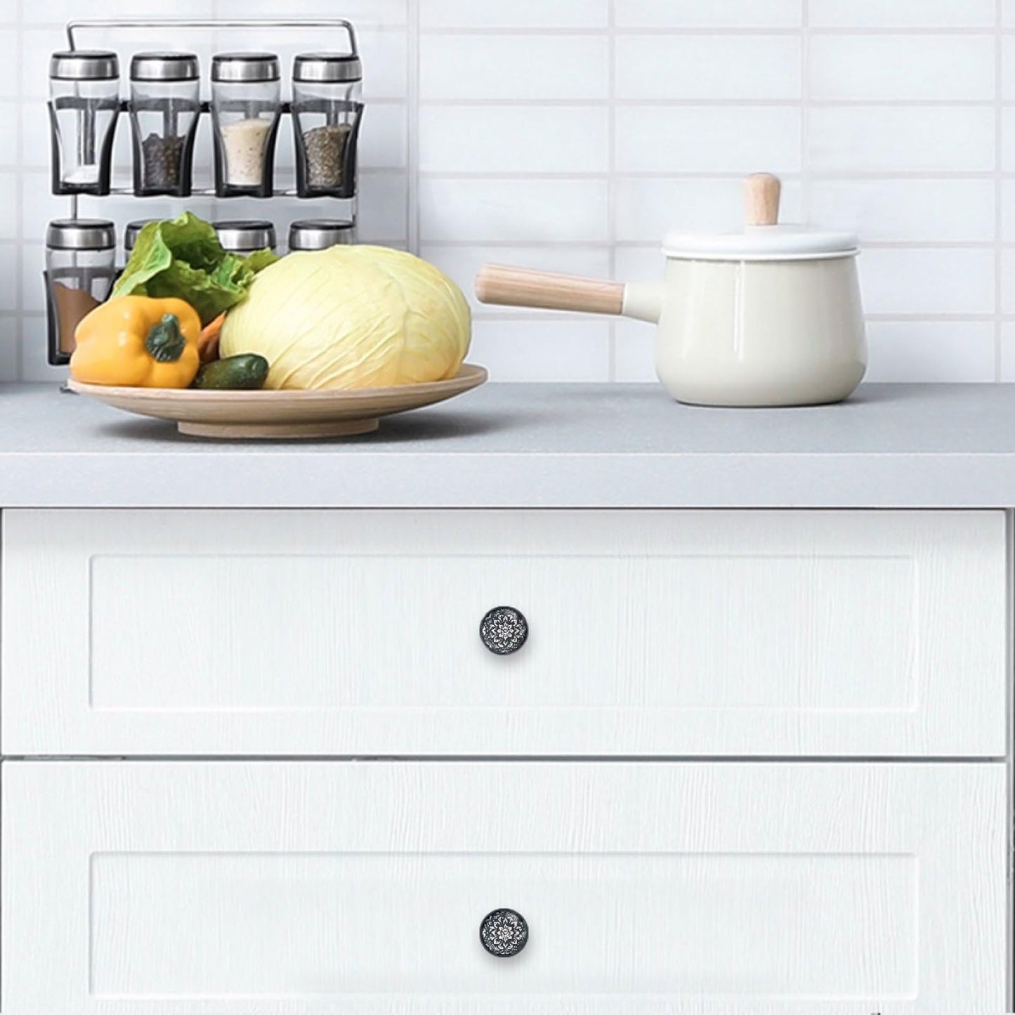 CWAGFEQZ 4-Pc Round Drawer Pulls and Knobs,Handles for Cabinets and Drawers,Black White Floral Flower Closet Door Knobs