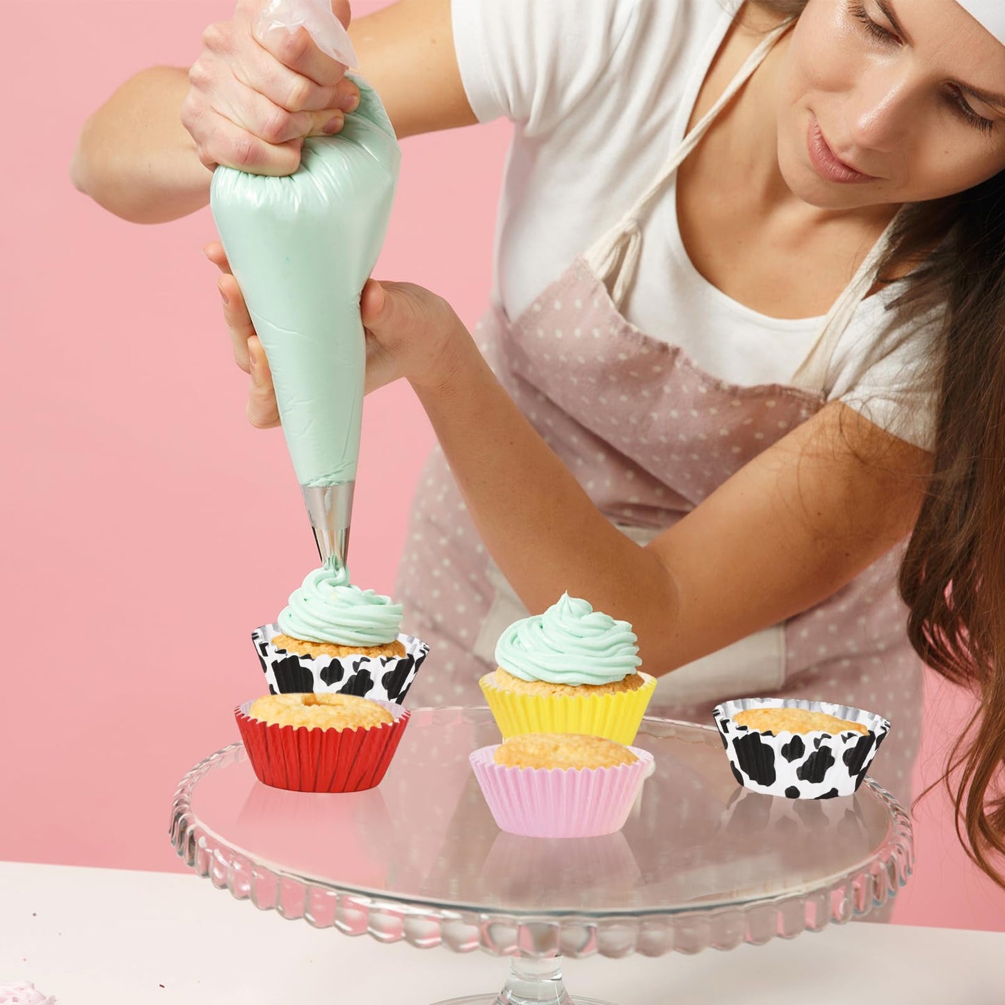Whaline 600Pcs Farm Animals Cupcake Liners Farm Theme Cupcake Wrappers 4 Designs Paper Disposable Decorative Muffin Brownie Cups for Baking Birthday Baby Shower Party Supplies