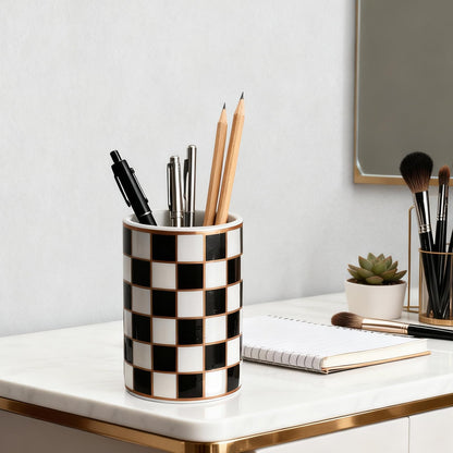 XYQXYQ Ceramic Checkered Pen Holder For Desk,Cute Stand Black And White Pencil Cup,Durable Ceramic Pencil Cup, Decorative Makeup Brush Holder Cup, Stationery Holder for Office, School, Home (Black)