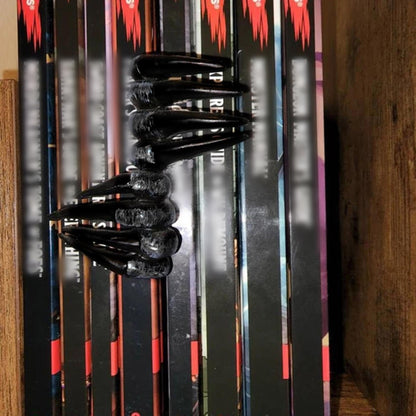 visdron Scary Ghost Hands Bookshelf Room Decor, Halloween Indoor Decorations for Bookshelf, Gothic Demon Claws Bookmarks Decorations Halloween Room Decor, Black