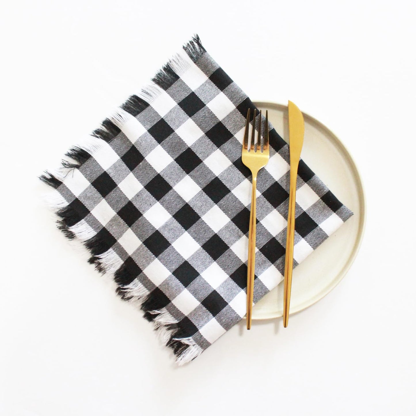 Black Buffalo Checkered Cloth Napkins, Set of 6, 18x18 inch Farmhouse Gingham Napkins with Fringe, Reusable Cotton Napkins for Dinner Parties, Thanksgiving, Halloween & Christmas Decor