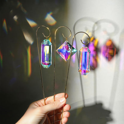 Kanpura 7 Pieces Crystal Prisms Suncatchers with 13.7 ’’ Small Trellis for Mini Potted Plants Garden Accessories Indoor Fairy Plant Suncatchers Gift for Plant Lovers (AB)