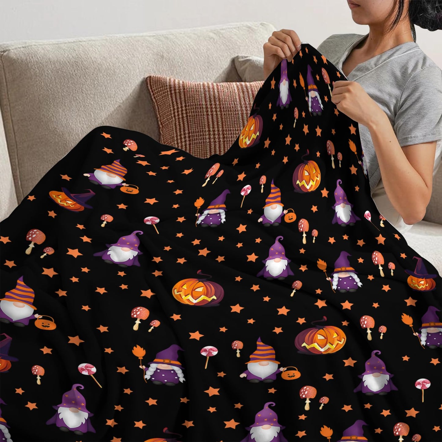 Halloween Blanket Cute Gnome Pumpkin Black Blanket Halloween Lightweight Throw Blanket for Women Kids Soft Cozy Fleece Couch Living Room 40x50 inches