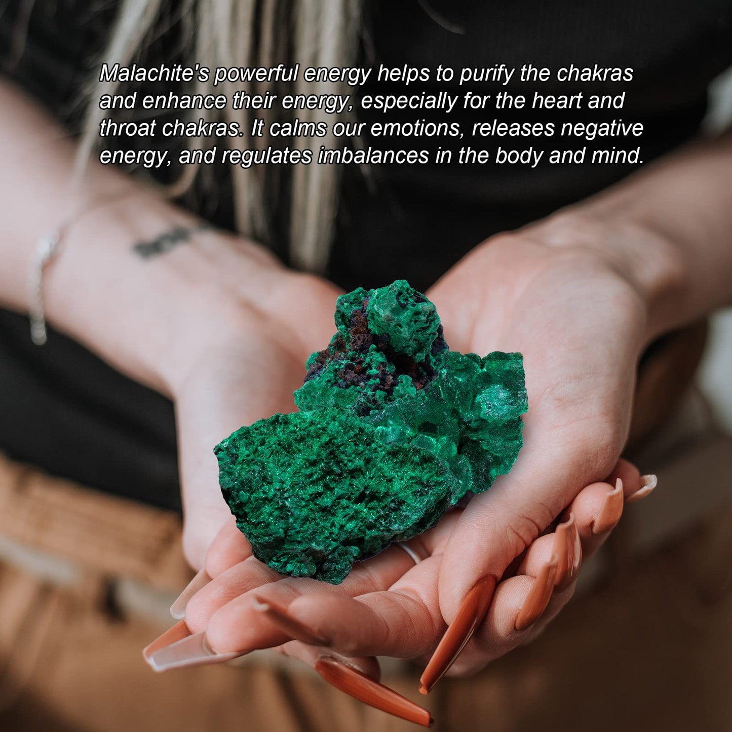 Apengshi Natural Malachite Crystal Stone 0.22-0.33lb Raw Malachite Stone Irregular Rough Malachite Mineral Specimen Original Shape Healing Crystal Gem Worry Relief Stress with Gift Box