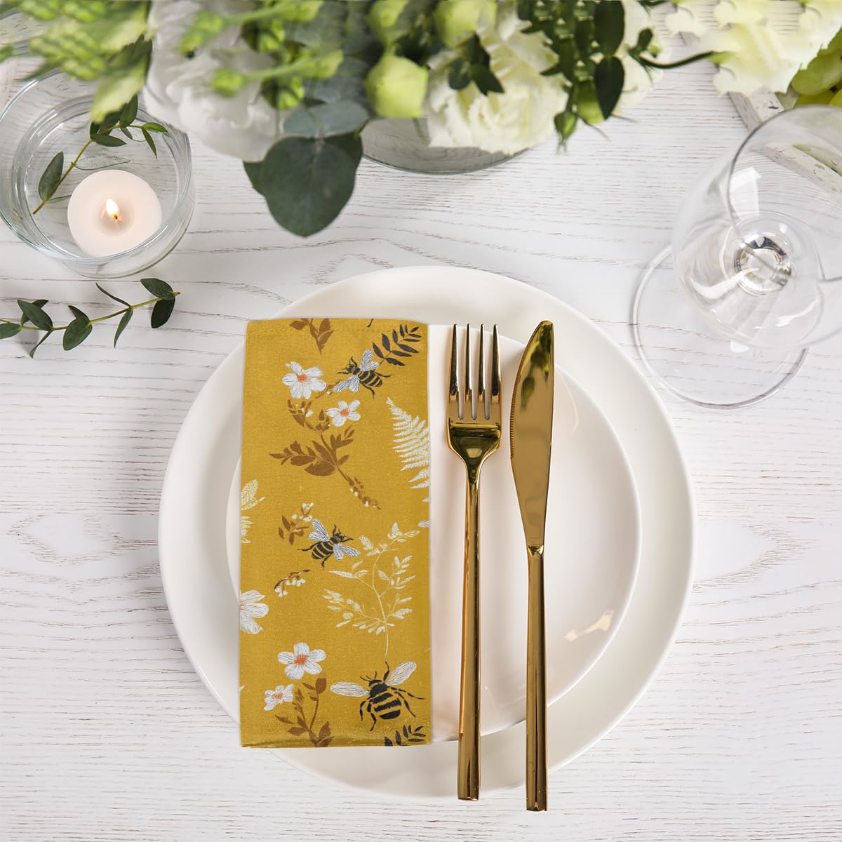 AUUXVA Table Napkin Cloth Set of 6 Bee Flower Floral Pattern Cloth Napkins 20x20in Washable Wrinkle Free Dinner Napkin for Wedding Parties Restaurant Decor Everyday Use