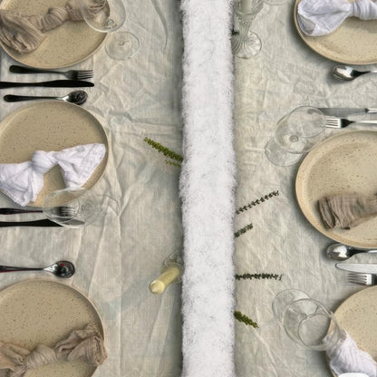 FAICOIA 2 Pcs Fake Moss Table Runner Rolls for Decoration 4" x 47" Artificial Moss for Plants Indoor White Faux Grass for Planters Crafts DIY Table Centerpieces Fairy Garden Floral Wedding 10 x 120cm