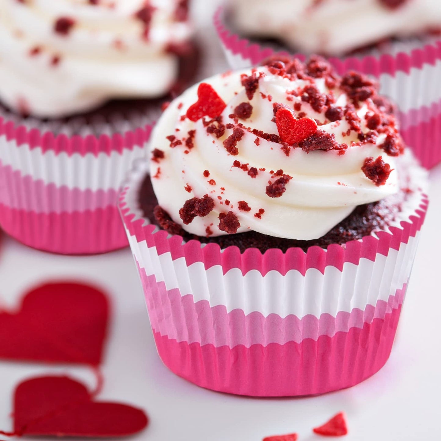 ELECLAND 600 Pcs Valentine's Day Cupcake Liners Baking Muffin Paper Cups Cases Baking Cups Wrappers Decorations for Party Supplies