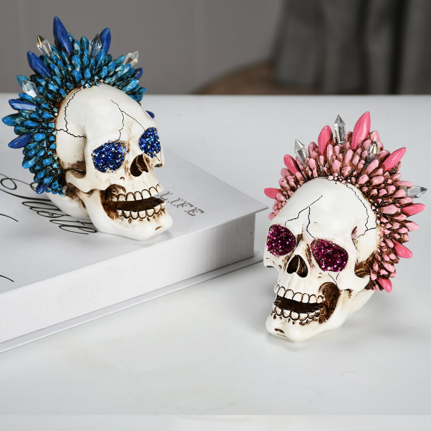 KalyZ@rts Skull Head Sculpture, Halloween & Gothic Decor, Creative Desktop Ornament, Resin Human Head Bone Model for Home Decoration, Bookshelf and Desktop, Model Anatomical Medical Skeleton (Blue)