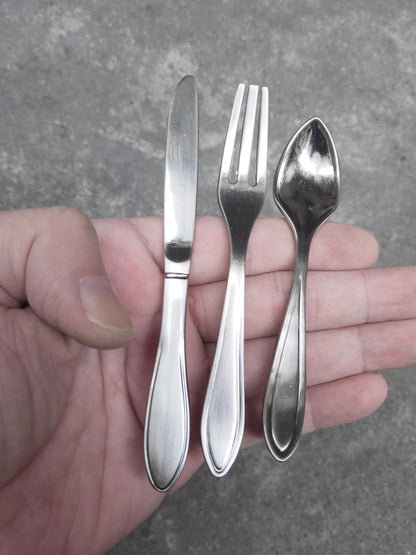 Sinyiol 3Pcs Funny Cutlery Tableware Cabinet Pulls,Creative Spoon Fork Knife Shape 3" Hole Center Vintage Kitchen Cupboard Pulls Handles,Cute and Fun (Mixed Pack, Silver, 3Pcs)