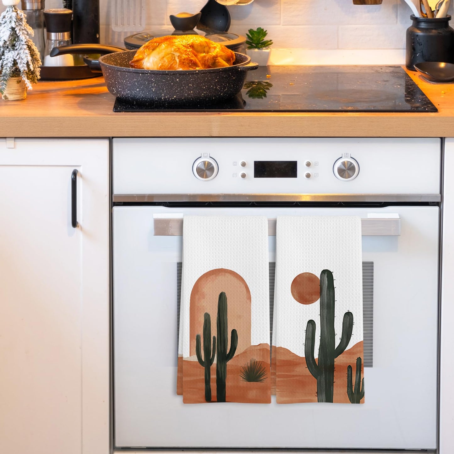GWFSJYU Boho Southwest Cactus Kitchen Towels Set of 2, Vinatge Western Dish Tea Towels for Kitchen, Southwestern Boho Sun Decorative Hand Towel for Bathroom, Western Bathroom Decor, 16x24 Inch