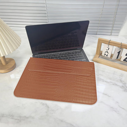 YSCLBAHUKE Crocodile Grain PU Leather Flap Envelope Laptop Sleeve Universal 13-13.3 Inch, Fits with MacBook Neo A18 Pro Chips Air/Pro 2026-2016 M5 M4 M3 M2 M1,HP Dell ASUS Lenovo Notebook,Brown ﻿