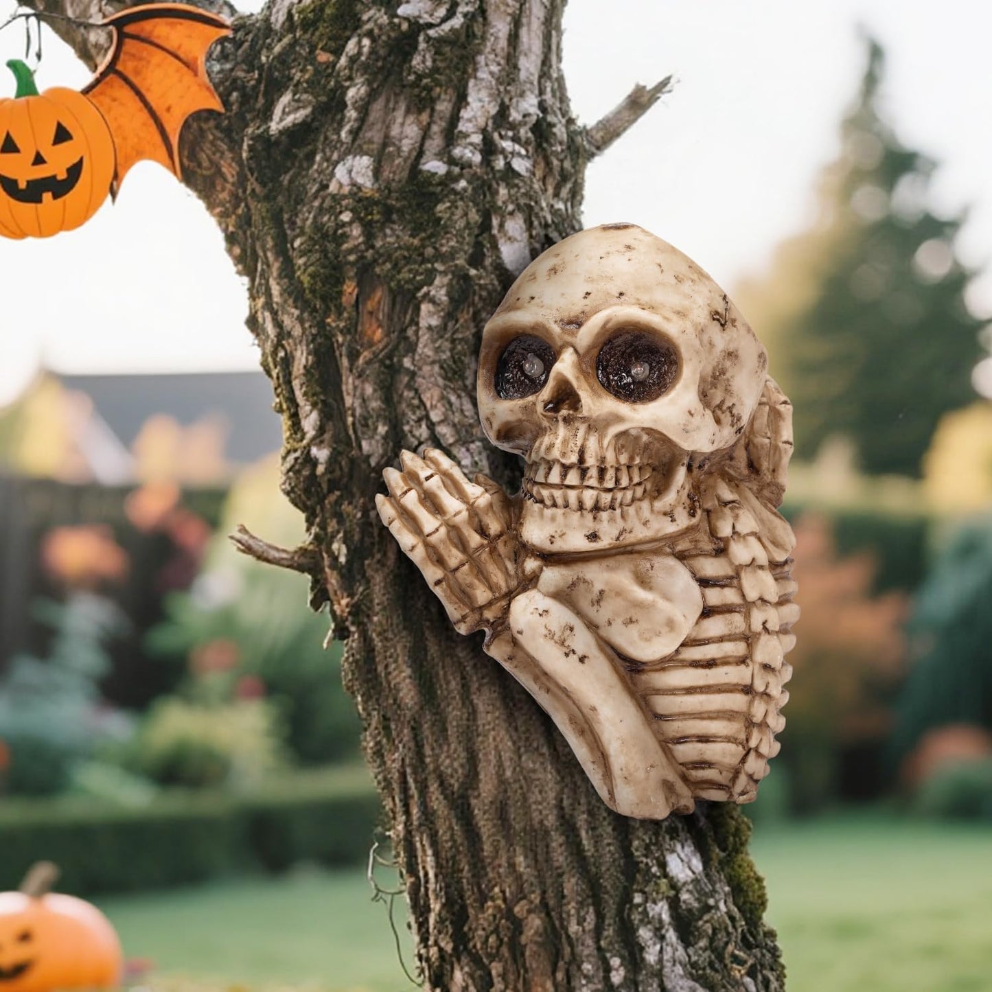 Halloween Skull Solar Light Outdoor 9 '' Spooky Tree Peeker Skeleton Figurine Ghost Decor for Yard, Garden, Porch Halloween Party Decorations