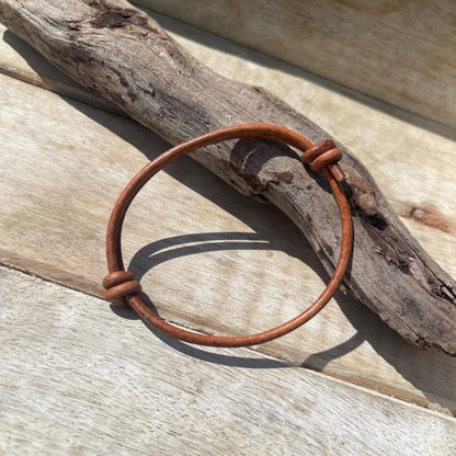 3 mm Men Genuine Leather Bracelet - Handmade Adjustable Cuff, Mens Minimalism Leather Wrap Wristband, Simple Accessories, Premium Leather, Women Gift To Boyfriend, Pulsera Hombre (Distressed)