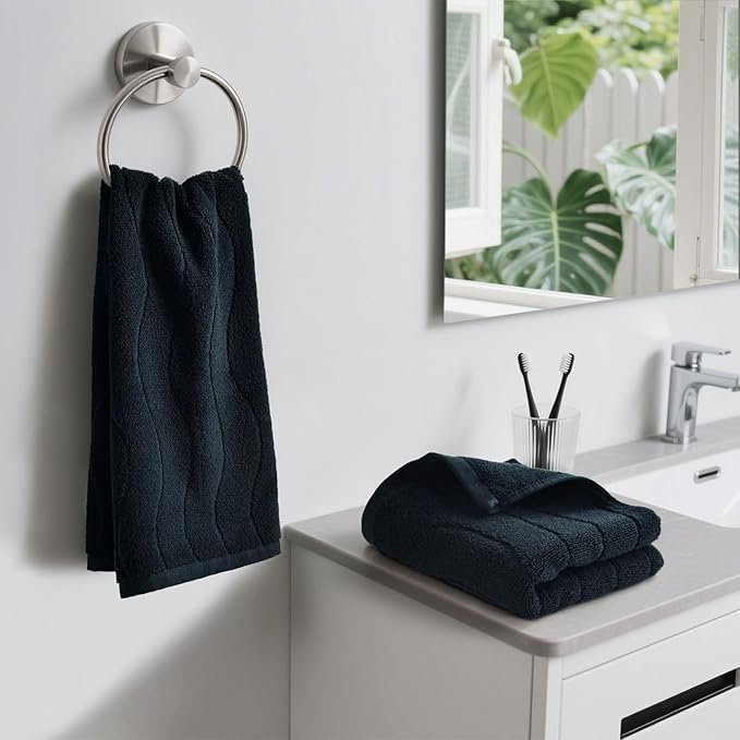 Hand Towels with Wavy Jacquard
