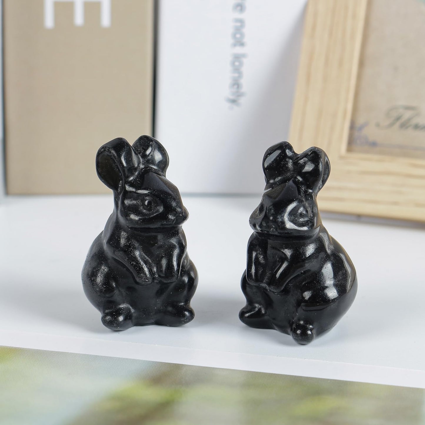 Loveliome Rabbit Crystal Decor Figurines, 2 Inches Natural Healing Stones Hand Carved Sculpture Ornaments Colletctible, Black Obsidian