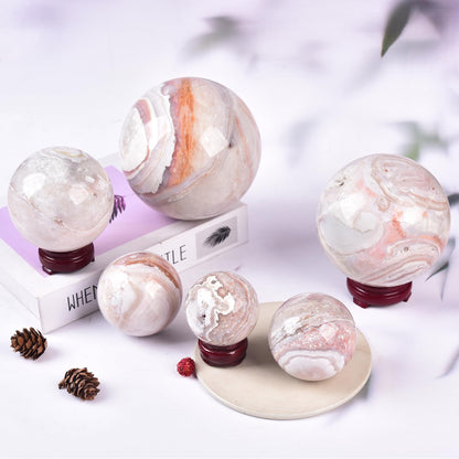 JIC Gem Natural Pink Agate Crystal Sphere Pink Crystal Decorative Ball with Wooden Stand Meditation Balls for Witchcraft Reiki Healing Gift 50-60mm