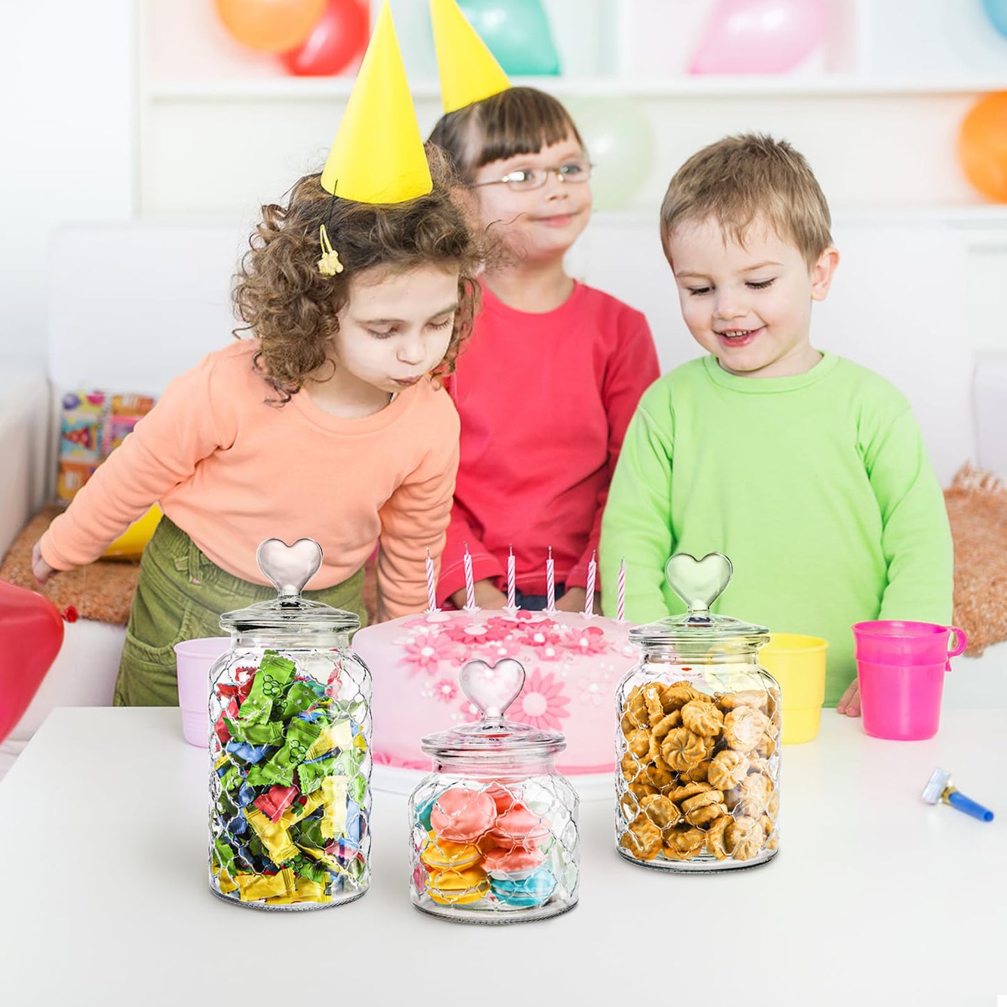 Hiceeden Set of 3 Cute Glass Jars with Airtight Lids, Candy & Cookie Food Storage Containers with Heart-shaped Handle, Glass Canister with Grid Texture for Coffee Beans, Flour, Sugar, 22/32/45oz