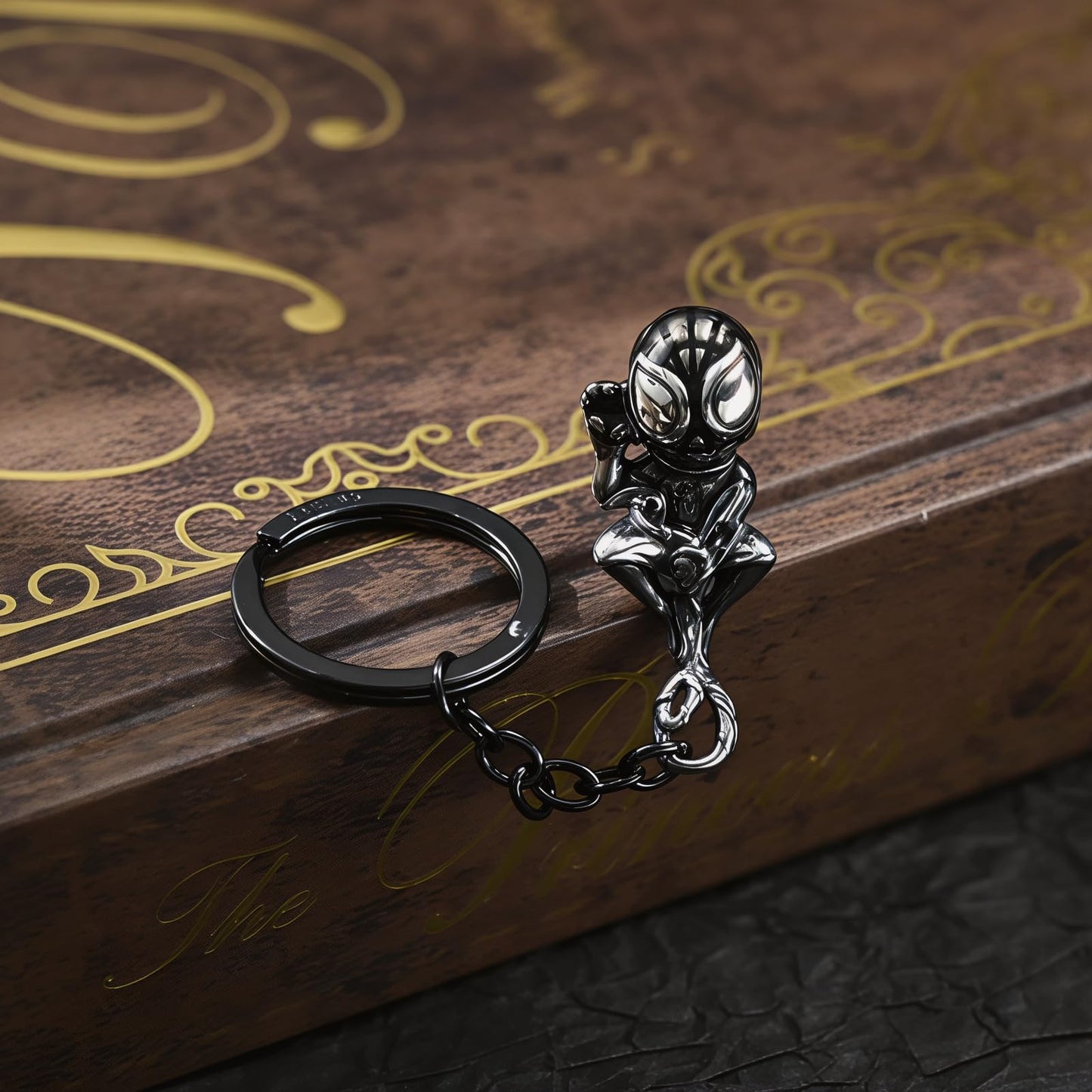 RZCXBS Spider Keychain for Backpack,Superhero Keychain with Gift Box,Brass and S927 Silver,Ideal for Holiday Gifts,Halloween,Christmas(Black-Upright)