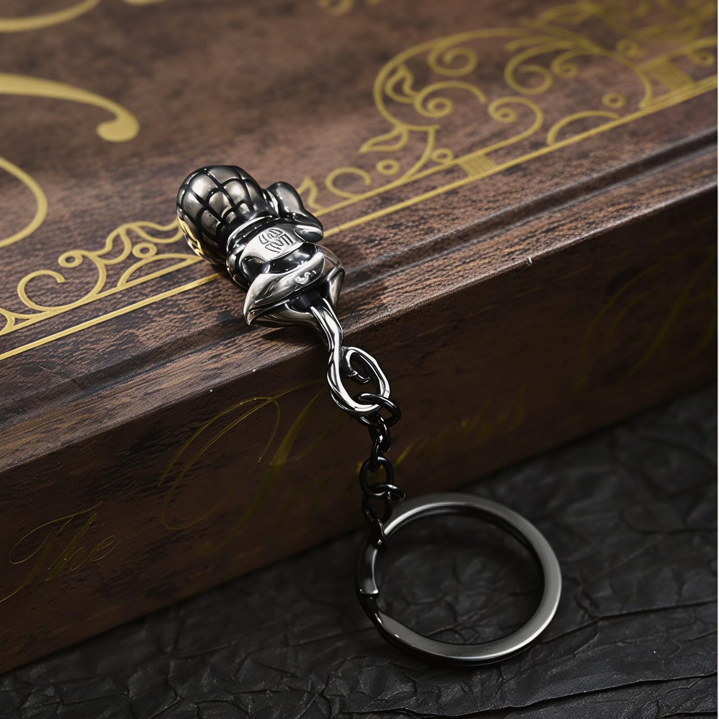 RZCXBS Spider Keychain for Backpack,Superhero Keychain with Gift Box,Brass and S927 Silver,Ideal for Holiday Gifts,Halloween,Christmas(Black-Upright)