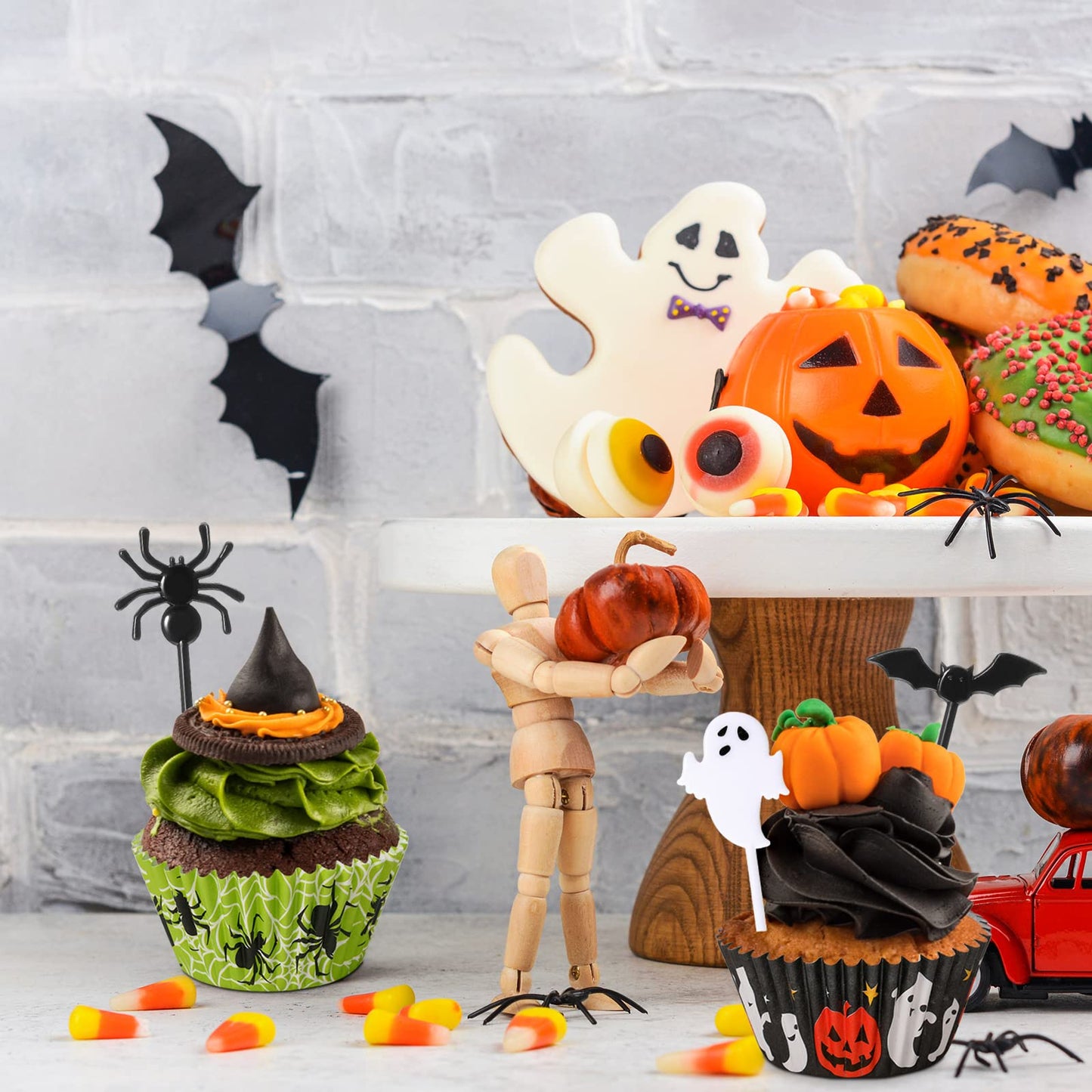 Cunhill 150 Pieces Halloween Picks Set 50 Plastic Cupcake Topper Pumpkin Bat Ghost Toothpicks with 100 Paper Cupcake Liners Muffin Wrappers Baking Cups for Birthday Halloween Party Supplies