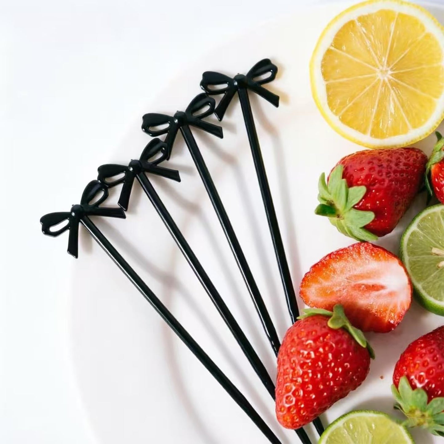50Piece Black Bow Tie Cocktail Picks, Elegant Bow Tie Cake Decorations Cocktail Appetizer Fruit Picks Dessert Sticks Drink Stirring Sticks Party Wedding Decor Finger Food Skewers