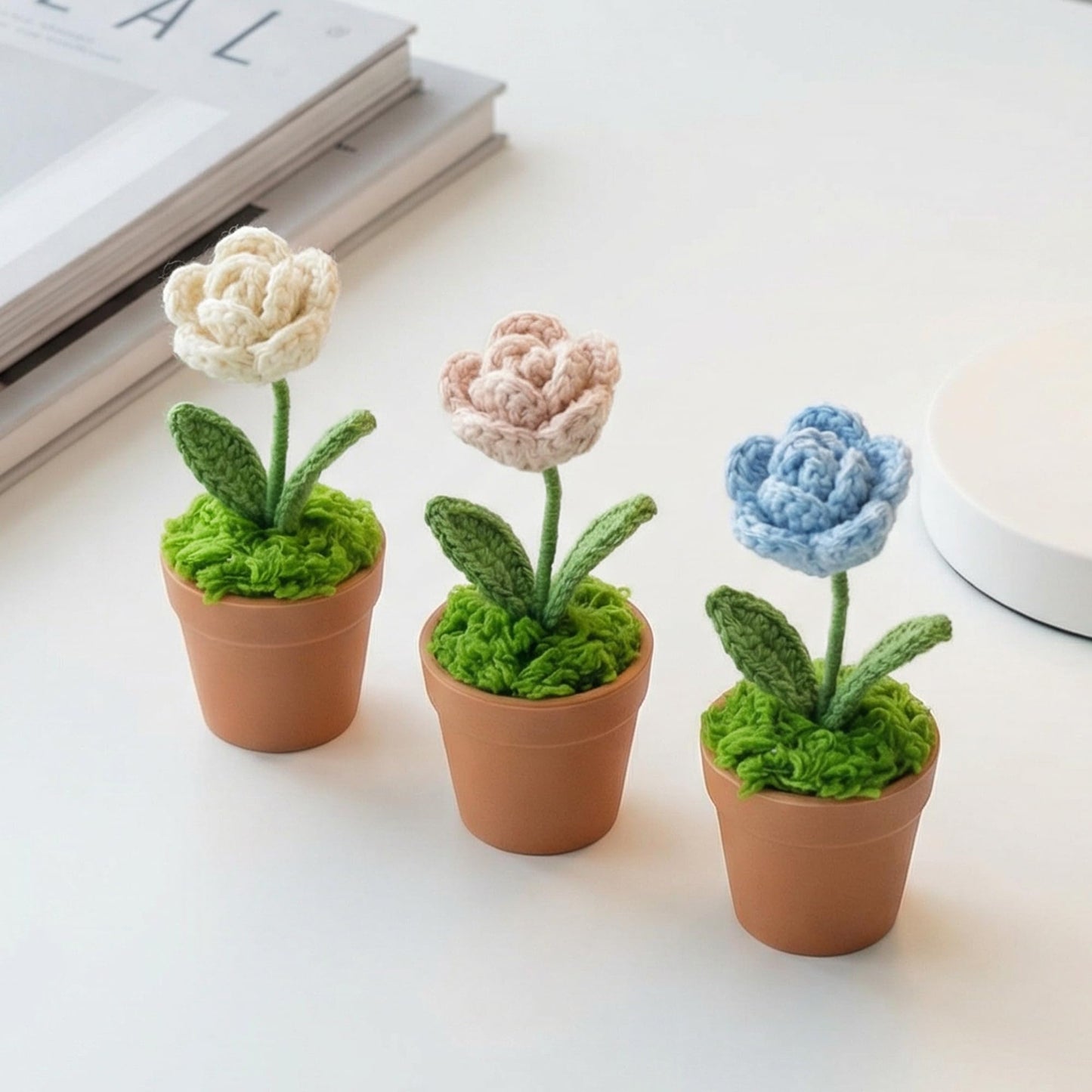 Mizelu 20 Sets Mini Knit Plants DIY Craft Pots, Little Plastic Plant Pot for Crochet, Knitted Craft Flower Pots for Handmade Gifts on Mother's Valentine's Day Home Office Decor (Brown)