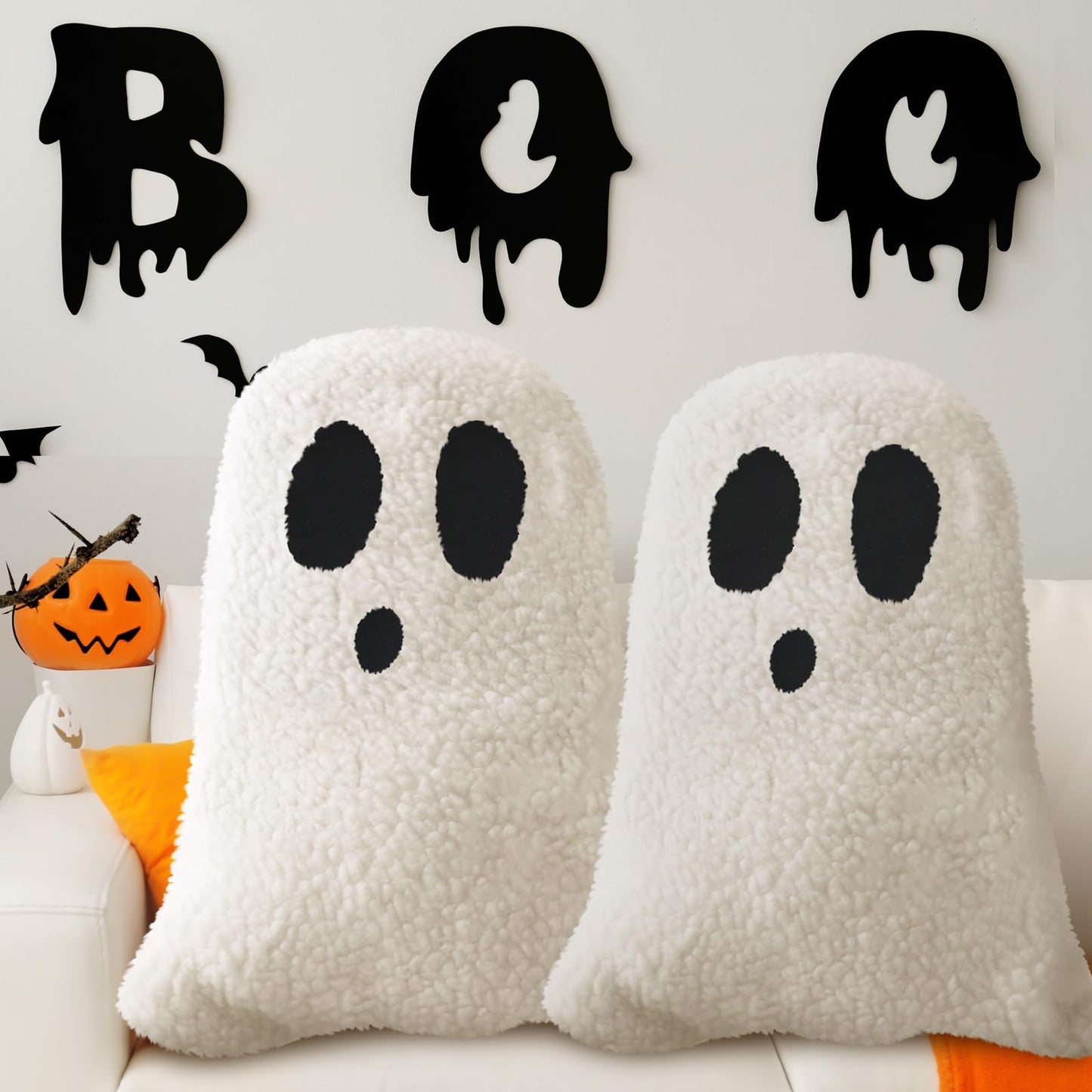 Kigley 2 Pcs Ghost Shaped Pillows Halloween Throw Pillows for Sofa Bed Couch Ghost Decor Stuffed for Halloween Party Outdoor Home Decorations Cushion (15.75 x 11.81 Inch)