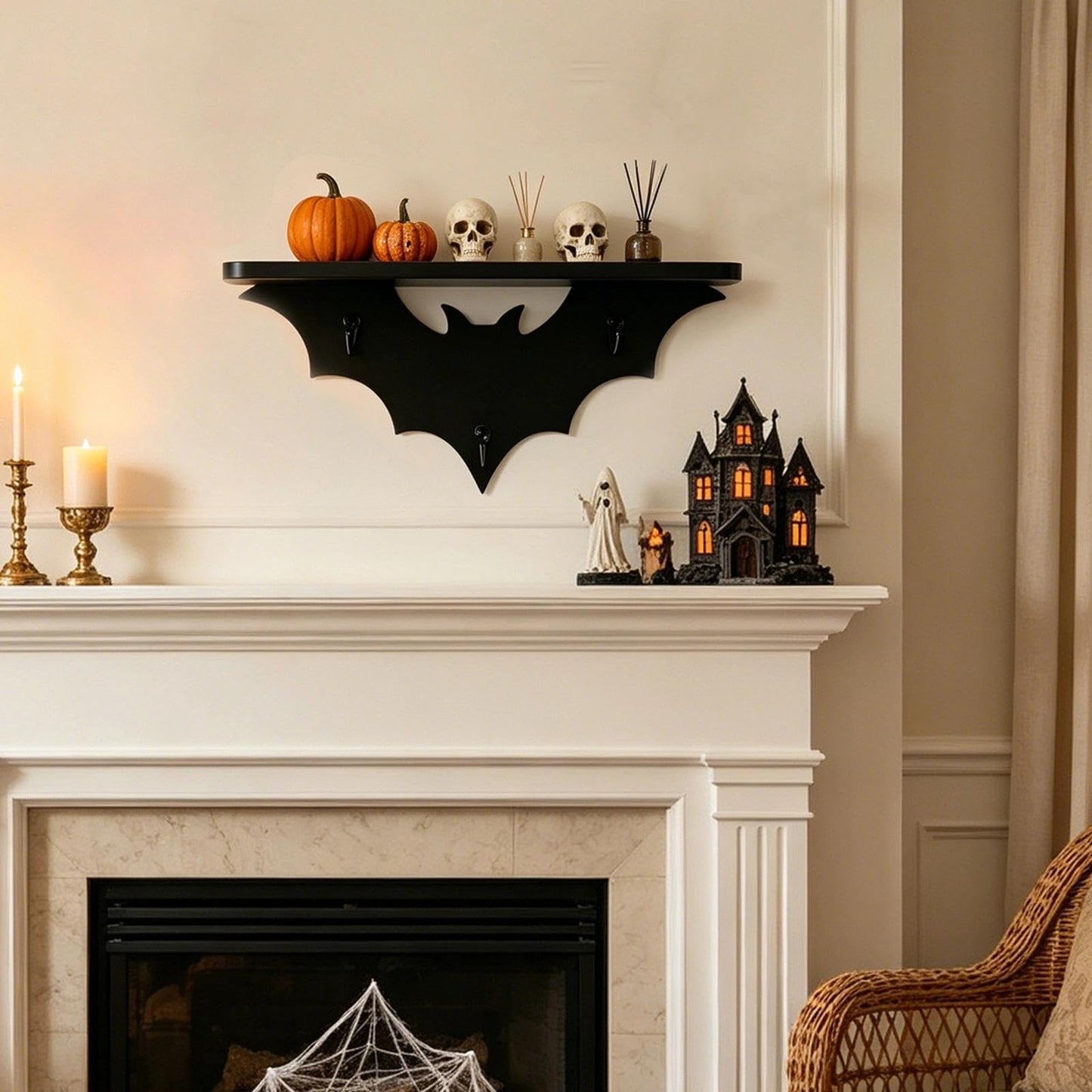 Zoonlinpp Bat Shelf Floating Shelves for Wall Halloween Gothic Room Decor for Bedroom Kitchen Livingroom Wall Shelf with 3 Key Hooks