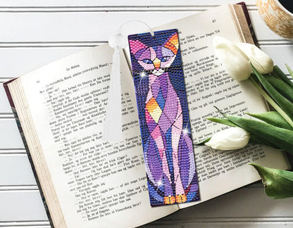 8 Pcs Cat Diamond Art Bookmarks Kit, 5D DIY Diamond Painting Bookmarks for Adults & Beginners, Stained Glass Cat Design Arts and Crafts