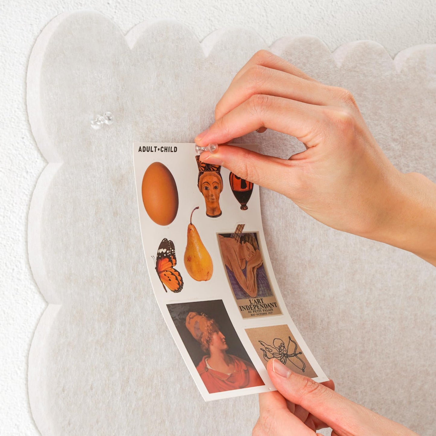 Lightomorrow Scalloped Bulletin Board, 24 x 18 Inches Felt Pin Board - Decorative Cork Alternative for Wall, Foldable Picture Self-Adhesive Vision Prayer Board with 20 Pushpins - Oatmeal