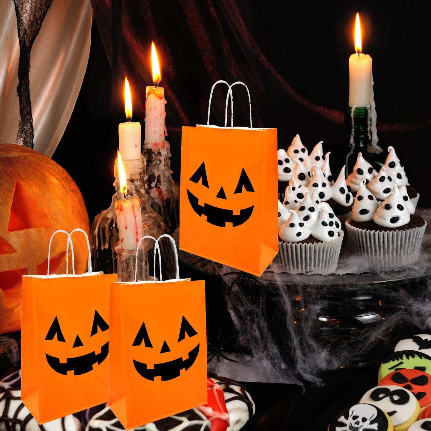 100 Pieces Halloween Pumpkin Gift Bags Trick or Treat Kraft Paper Candy Goodie Bags with Handle for Halloween Party Favors Supplies