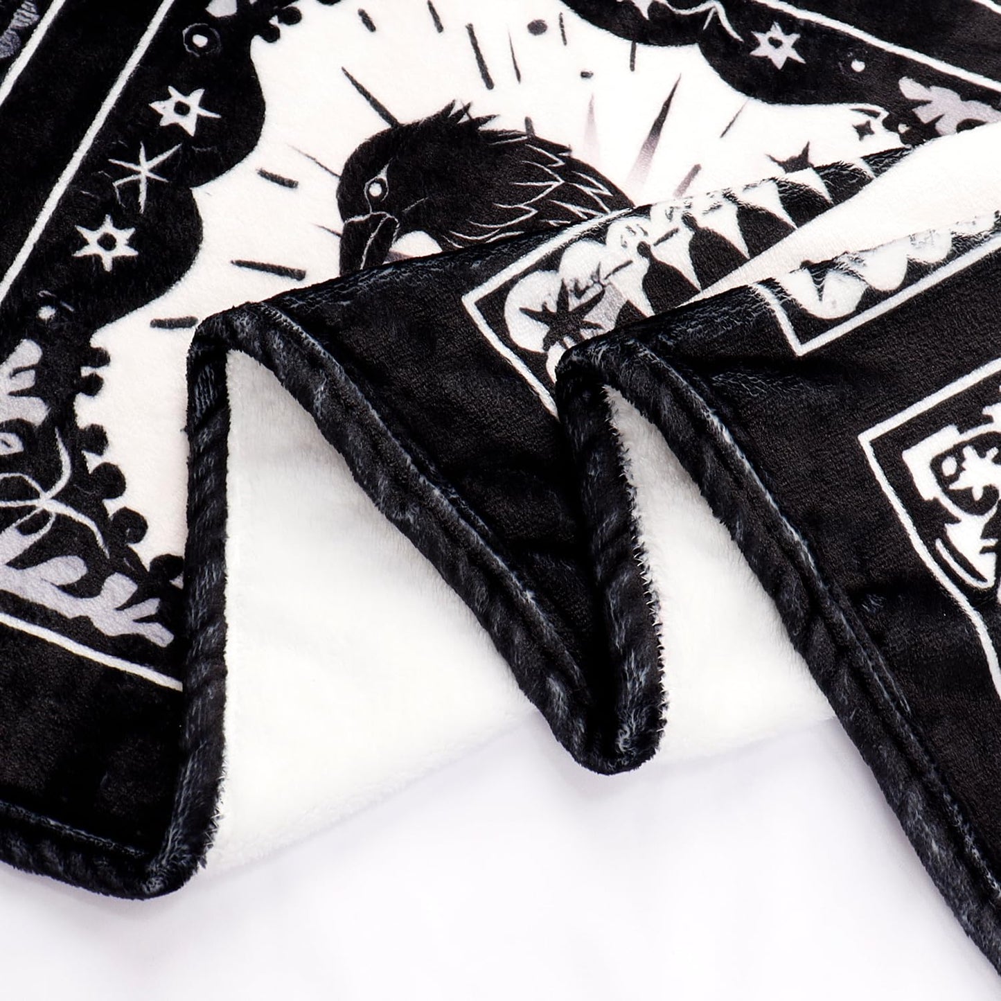 Bird Blanket Halloween Black Gothic Throw Blanket Ultra Soft Retro Hummingbird Blankets Raven Crow Throw Bird Lover Gift Bed Cover Cozy Flannel Fuzzy Plush Couch Cover for Sofa 50" X 60"