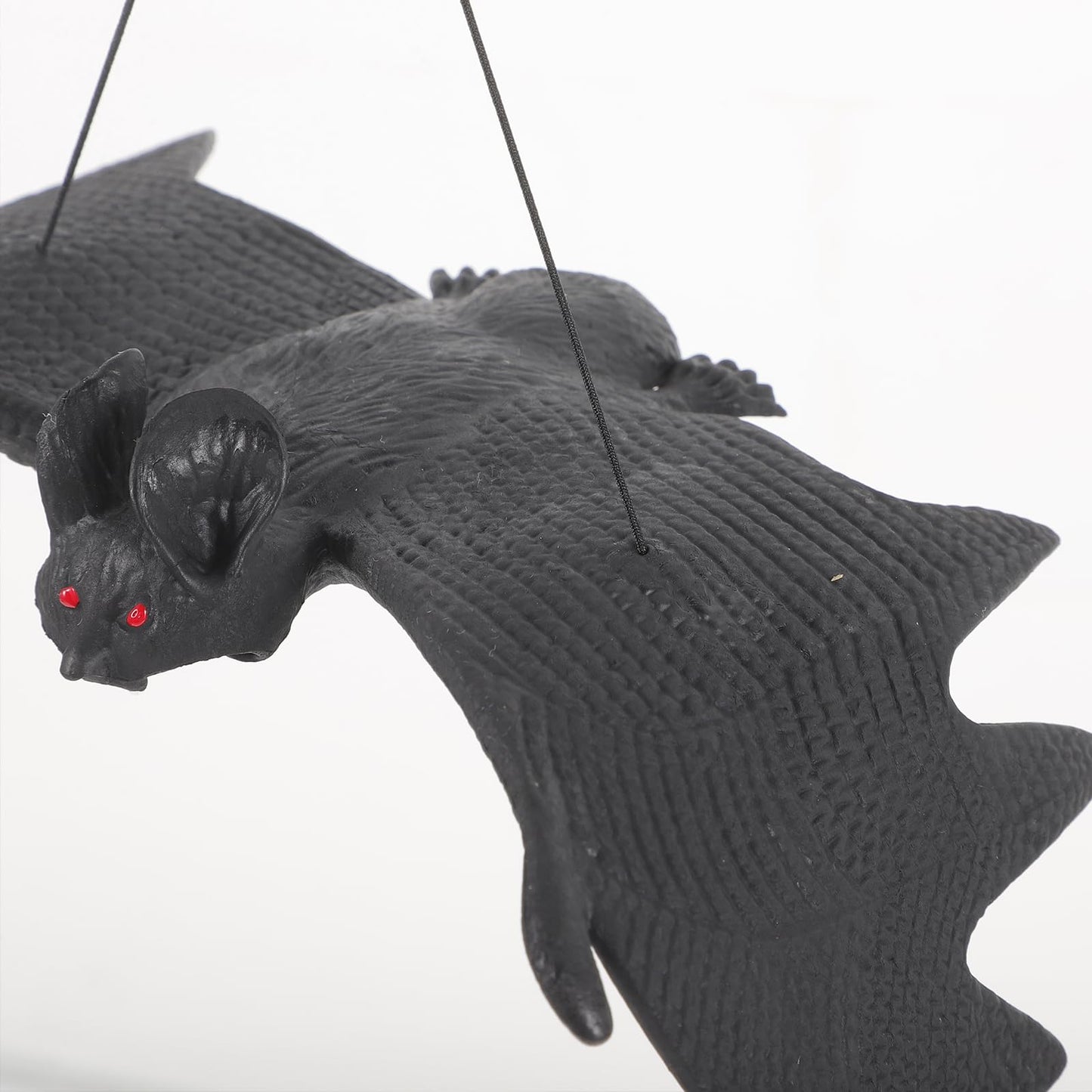 LUOEM 3 PCS Halloween Simulation Hanging Bats Realistic Looking Spooky Rubber Hanging Bats Props for Halloween Decoration (24 x 9cm)