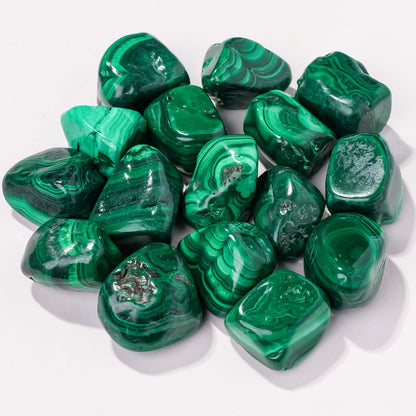 Apengshi Malachite Tumbled Stone 2pcs Polished Stone Natural Crystal and Healing Stones Irregular Stone for DIY Home Decor Garden Fountain 0.9''-2''