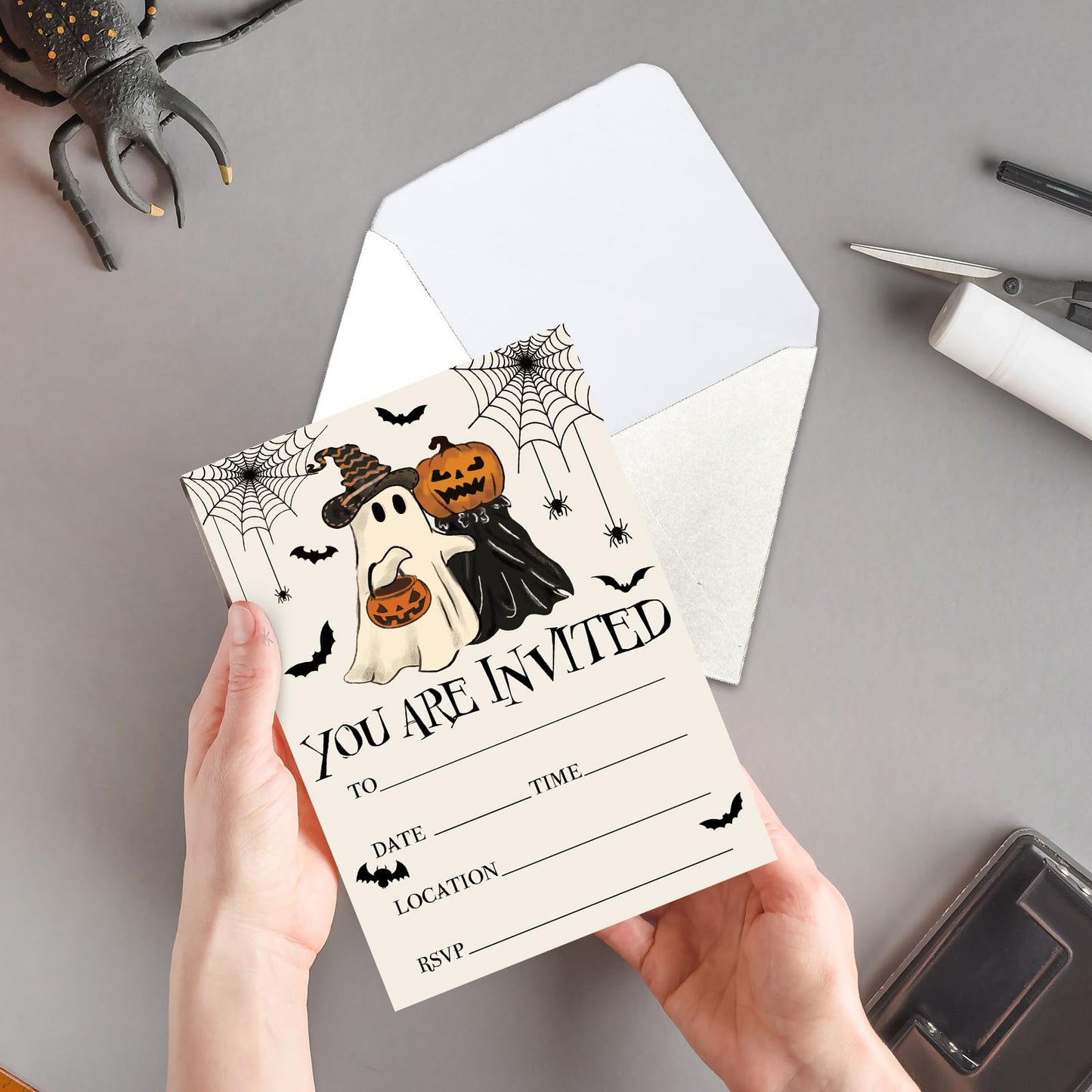 JarThenaAMCS 25 Sets Halloween Party Invitations with Envelopes Stickers Beige Black Pumpkin Ghost Bat Invites for Halloween Celebration, 5 x 7 Inch