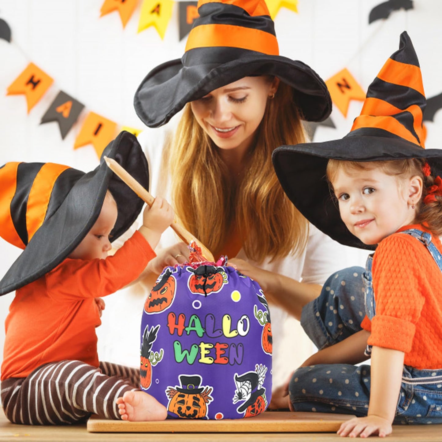 Lainlight Halloween Candy Bags Draw String Trick or Treat Bag with Pumpkin Face for Kids Halloween Party Favors Purple