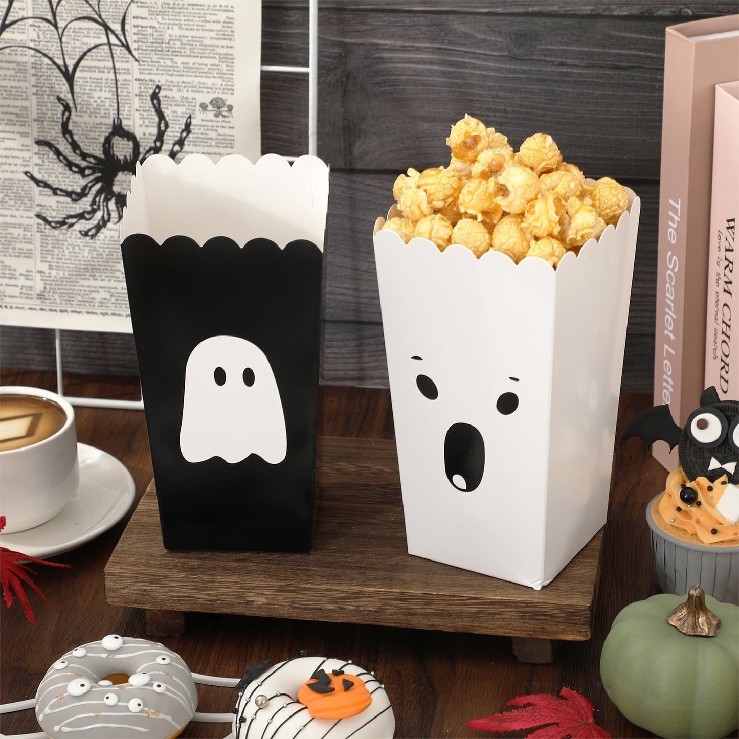 Whaline 24 Pcs Halloween Mini Popcorn Paper Boxes Cardboard Black&White Cute Ghost Popcorn Containers for Halloween Party Home Office Class Movie Night Decor