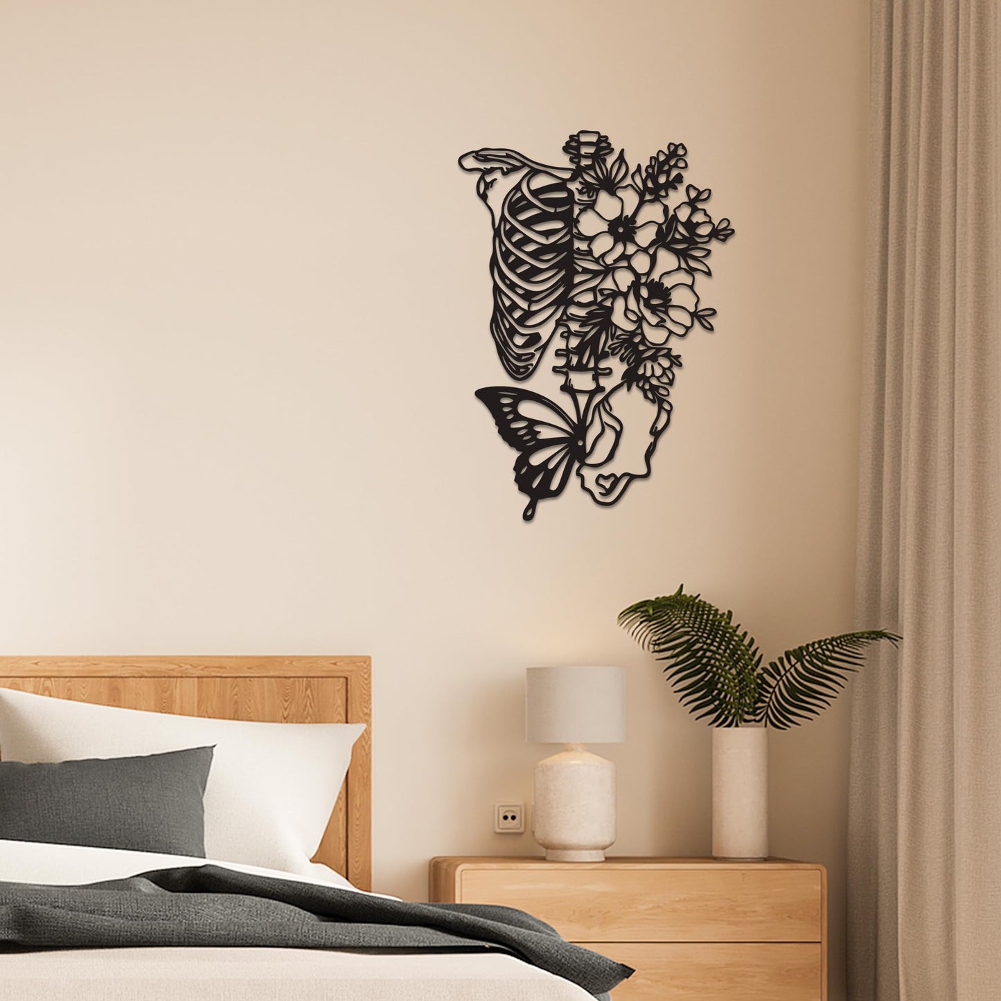 Rajukit Skull Wall Decor & Metal Butterfly Art - Gothic Skeleton Decor with Flowers, Eclectic Wall Sculpture for Bedroom & Outdoor Gothic Decor, Halloween Gifts