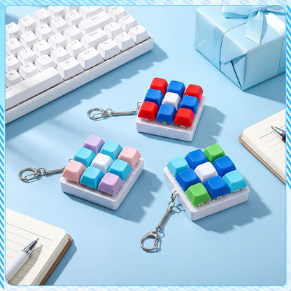 Halloscume 3 Pcs Keyboard Adult Fidget Clicker 9-in-1keyboard Fidget Keychain Cube Mechanical Key Button Clicker Stress Relief Gift for Office Home to Pass The Time(Colorful)