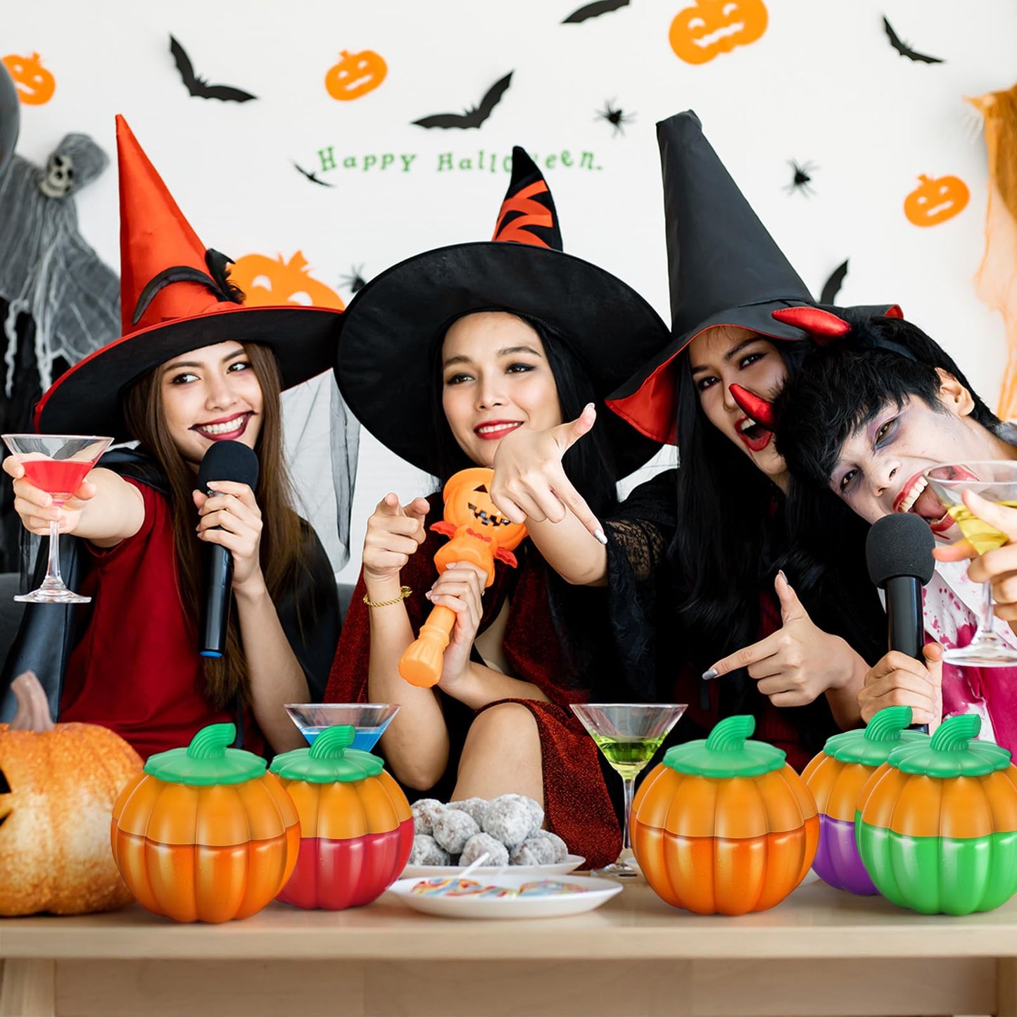 Baderke 30 Pcs 6.8 Oz/ 200ml Plastic Pumpkin Jar with Lids Halloween Pumpkin Candy Jar Small Cookie Containers Clear Potion Bottles for Drinking Thanksgiving Gift Autume Party Decoration
