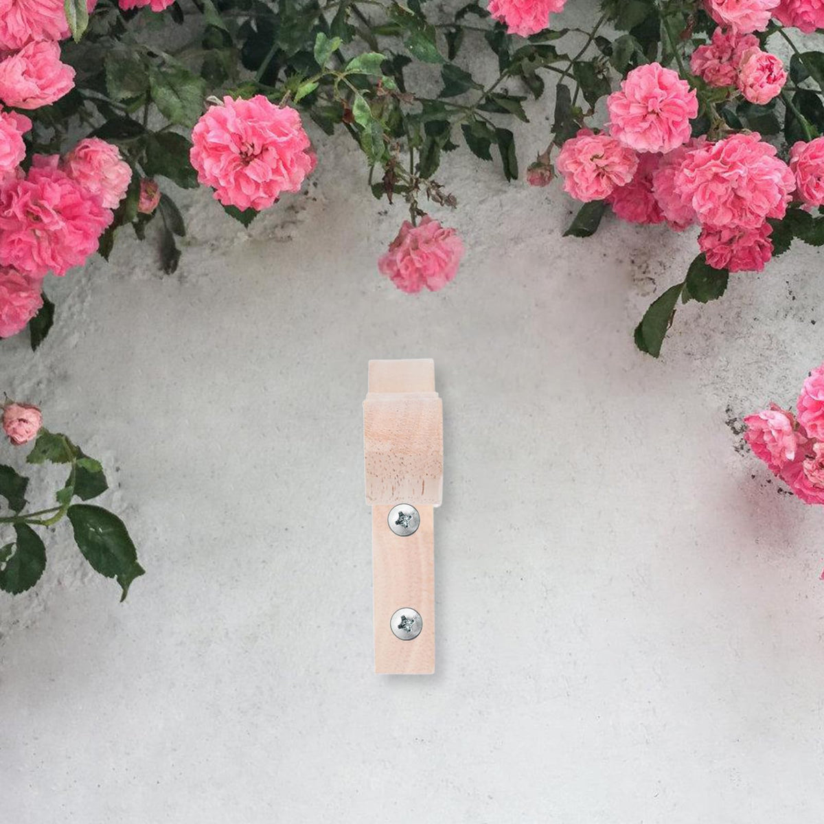 Toddmomy 2pcs Wooden Flower Pot Hanging Wall Hooks for Indoor Outdoor Plant Hangers, Wall-Mounted Plant Brackets for Lanterns Wind Chimes Balcony Garden Decor