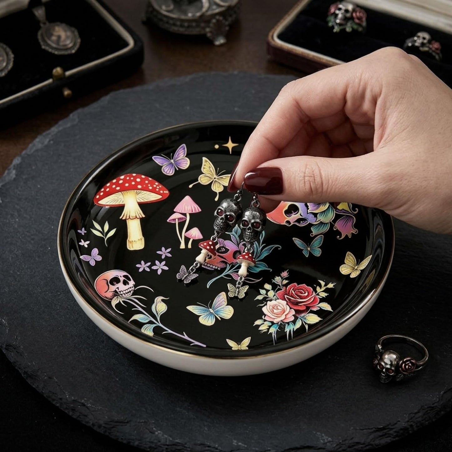PEJXJML Gothic Ceramic Jewelry Tray Trinket Dish – Skull Mushroom Decorative Tray with Roses Butterflies, Dark Witchy Jewelry Dish for Rings Earrings Keys, Halloween Home Decor Gift, 4.1"